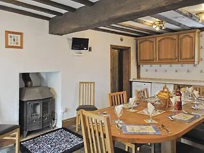 Denham Holiday home *